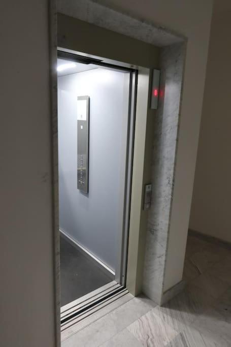 דירות סרזאנה La Casa Di Loris מראה חיצוני תמונה