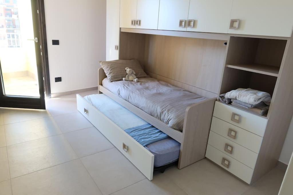 דירות סרזאנה La Casa Di Loris מראה חיצוני תמונה